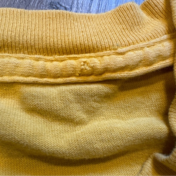 Vintage I Am A Messenger Christian Graphic Tee Yellow Jesus Shirt Size M Y2K - Picture 13 of 13